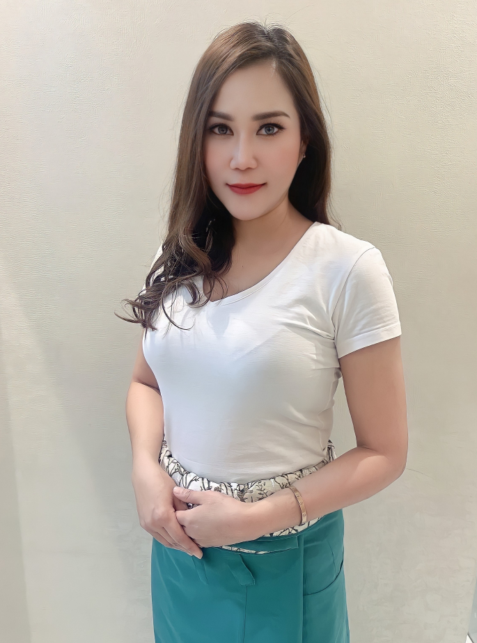 Therapist From Thailand